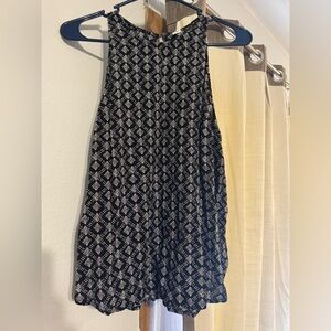 OLD NAVY women size XS Sleeveless Patterned lightweight blouse Top summer